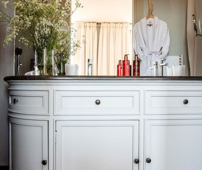 חדר סופריור, Hôtel Restaurant De Bouilhac  Les Collectionneurs