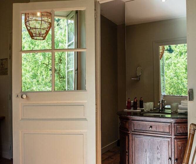 חדר סטנדרט, Hôtel Restaurant De Bouilhac  Les Collectionneurs