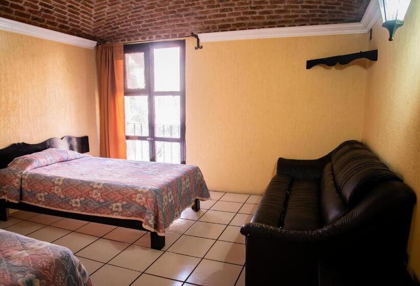 اتاق خانوادگی, Hacienda De Cobos