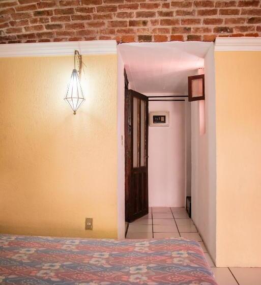 اتاق خانوادگی, Hacienda De Cobos