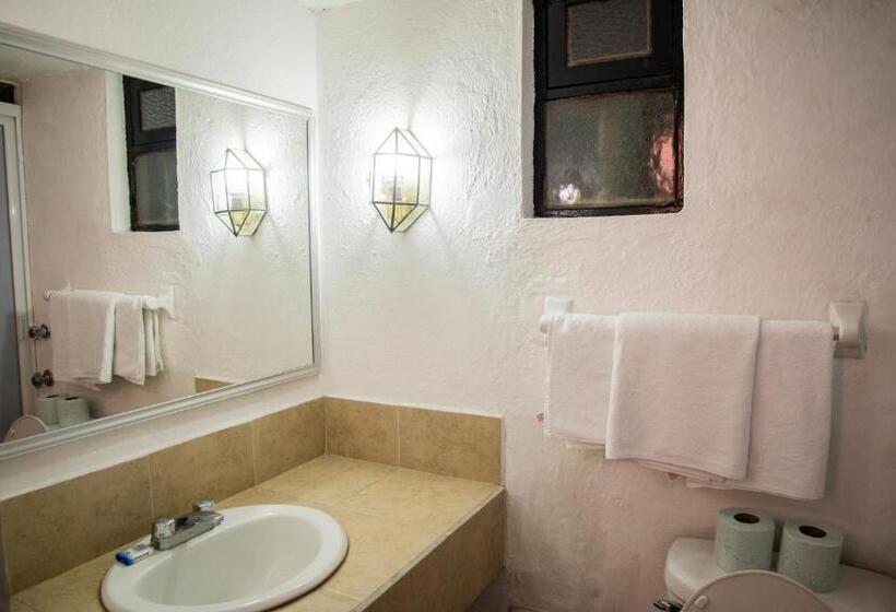 اتاق خانوادگی, Hacienda De Cobos