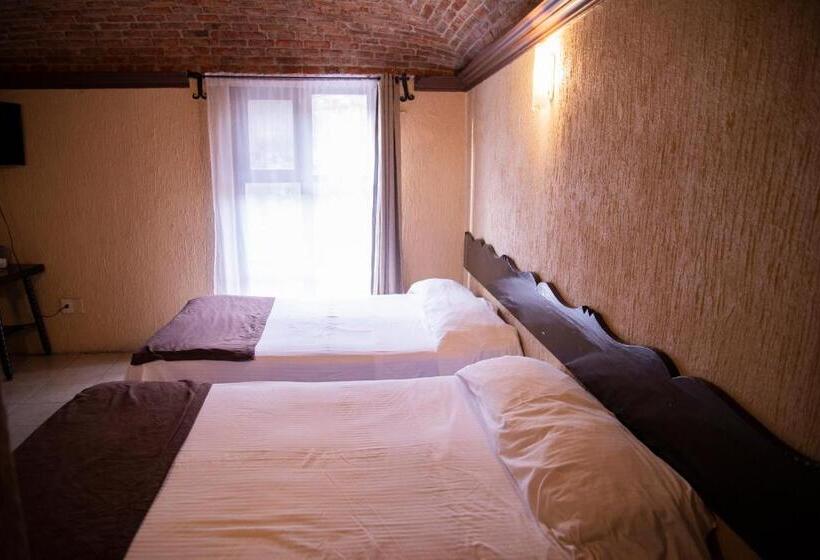 اتاق سوپریور خانوادگی, Hacienda De Cobos