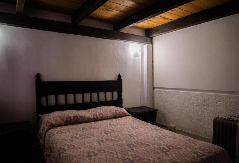 بانگلوی استاندارد, Hacienda De Cobos