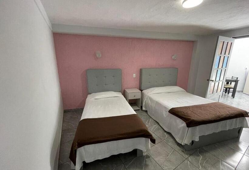 سوییت خانوادگی, Hacienda De Cobos