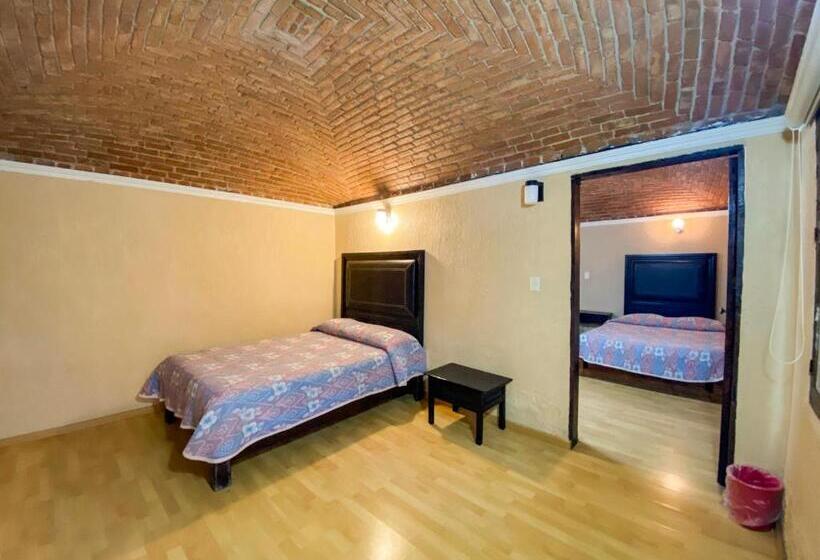 اتاق خانوادگی, Hacienda De Cobos