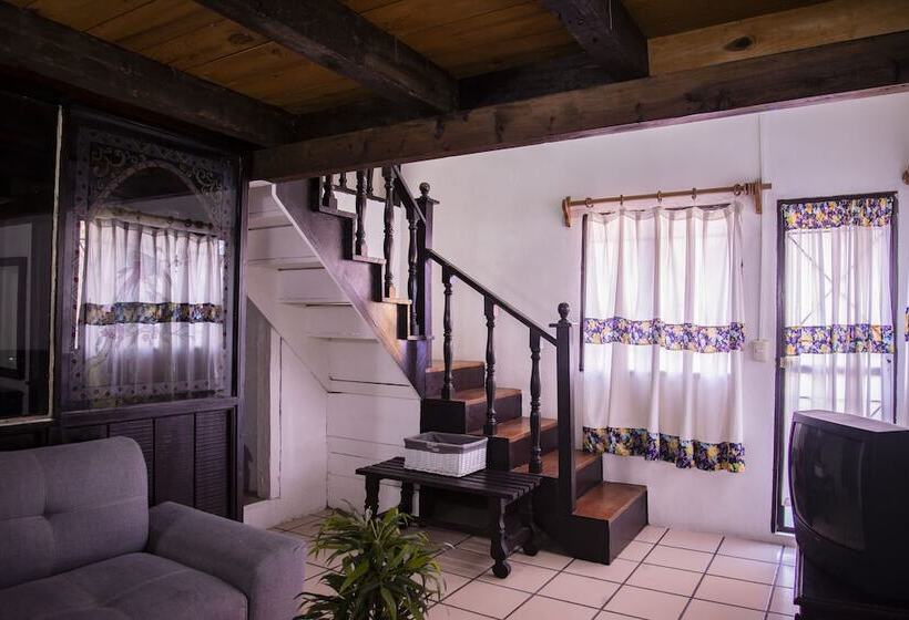 بانگلوی استاندارد, Hacienda De Cobos