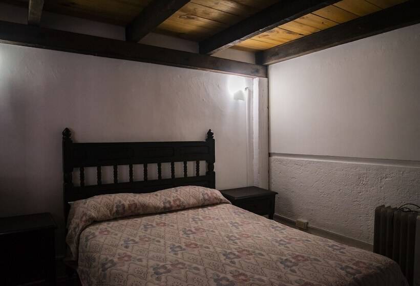 بانگلوی استاندارد, Hacienda De Cobos