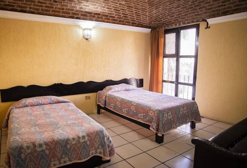 اتاق خانوادگی, Hacienda De Cobos