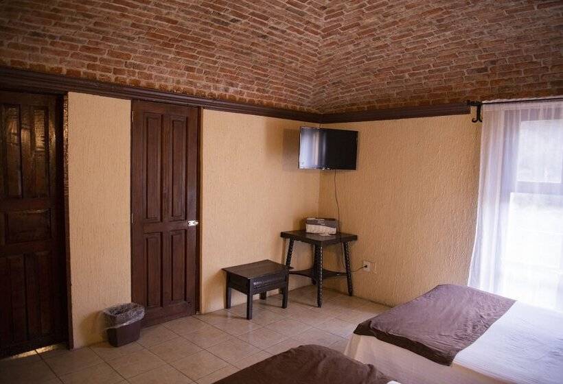 اتاق خانوادگی, Hacienda De Cobos