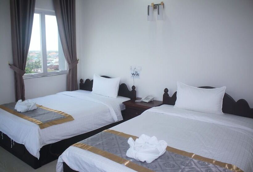 חדר דלוקס, Kc River