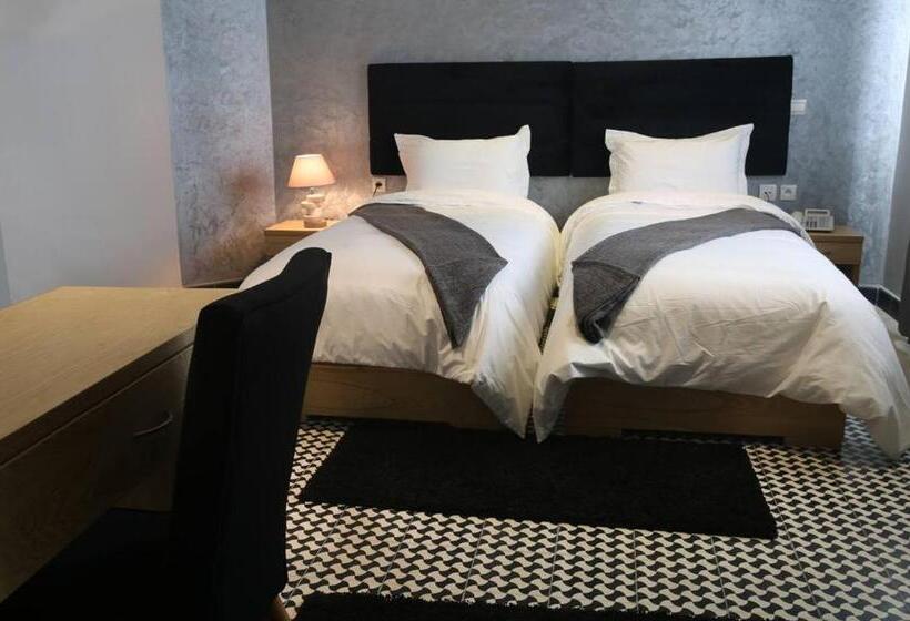 اتاق استاندارد, Point Du Jour