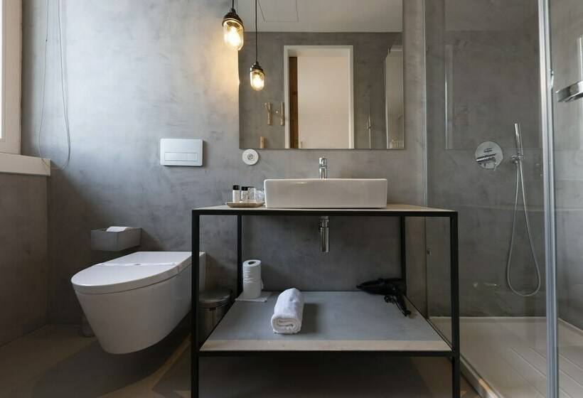 غرفة قياسية, Sapientia Boutique