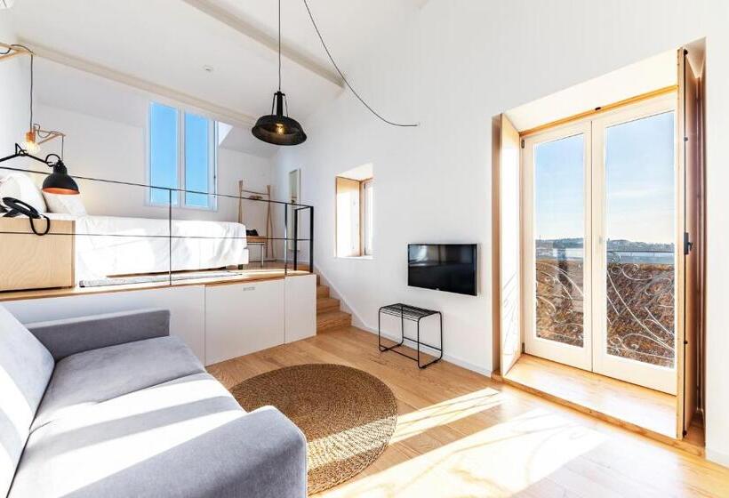 ジュニアスイート, Sapientia Boutique