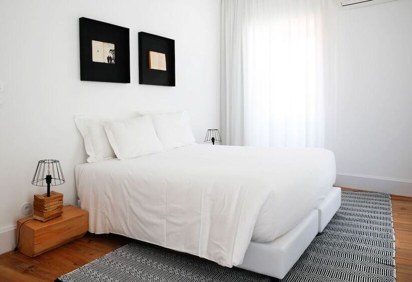 شقة غرفة واحدة, Sapientia Boutique