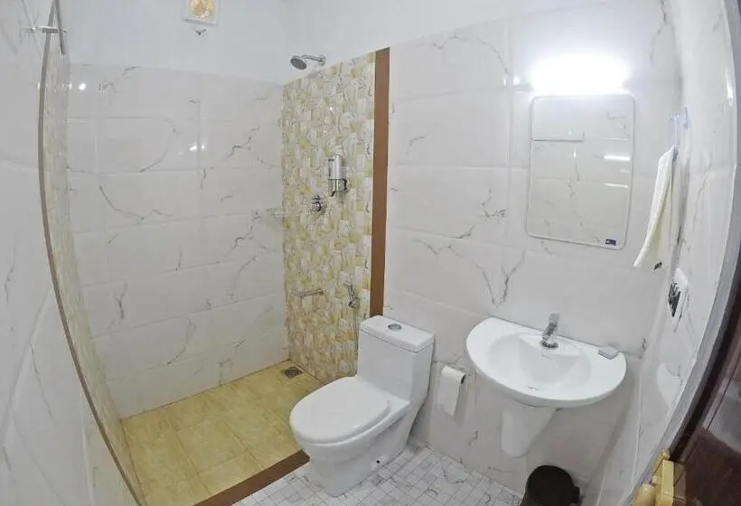 اتاق استاندارد, Sapphire Club Cherai Beach Villa