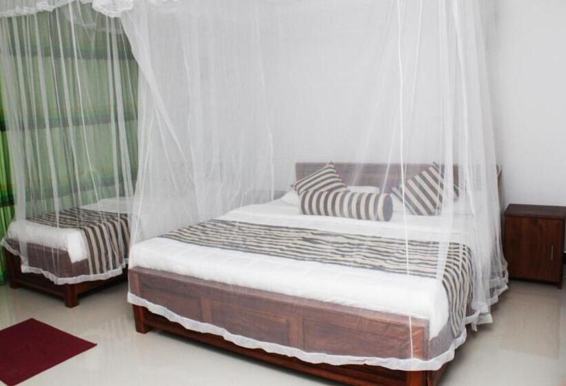 Quarto Triplo Deluxe, Sigiriya Ranasinghe Nature Villa