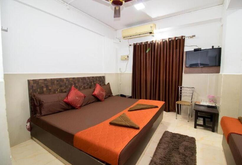 Pokój Rodzinny, Travo Suites Panjim