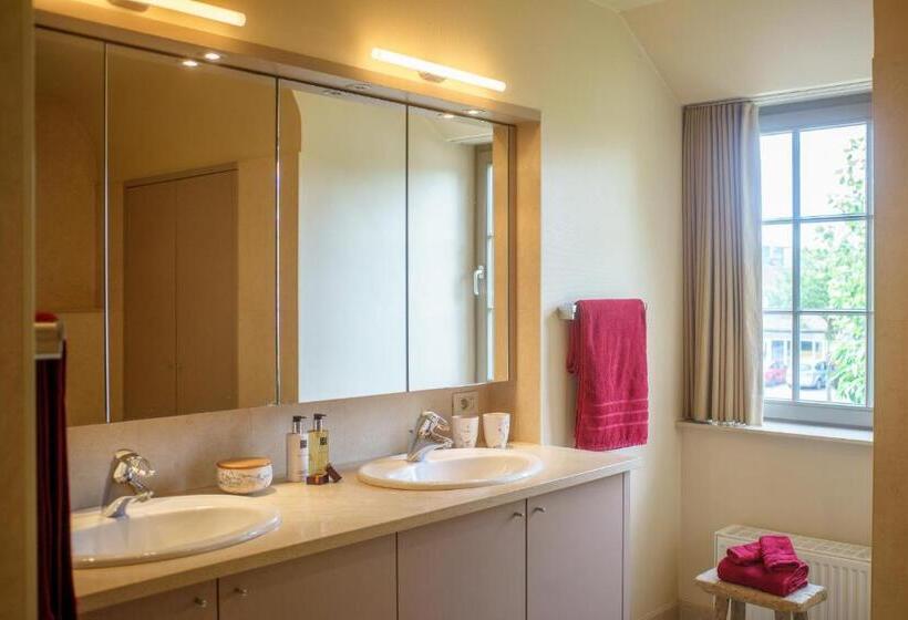 סוויטה משפחתית, Villa Magdalena Eeklo