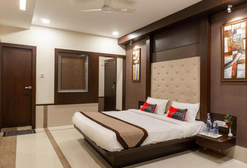 Deluxe Room, Playotel Inn Anmol Classic