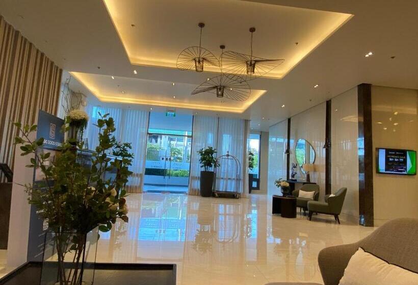 اتاق خانوادگی, Cozy Blossom Near Naia