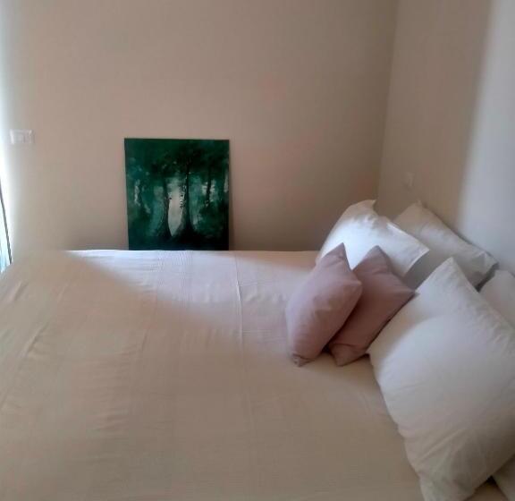 חדר סטנדרט עם מיטת קינג, Bolsena Cento20   Rooms & Relax