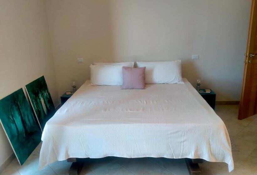 חדר סטנדרט עם מיטת קינג, Bolsena Cento20   Rooms & Relax