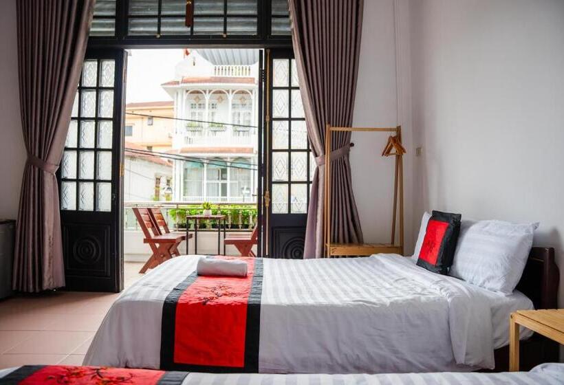 اتاق لوکس با بالکن, Velvet Rose