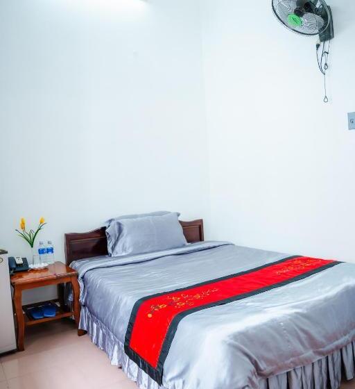 اتاق اکونومی, Velvet Rose