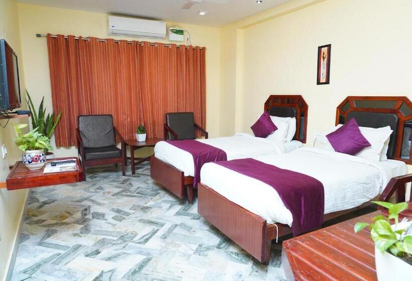 스탠다드 룸 킹사이즈 침대, Vijaya Residency