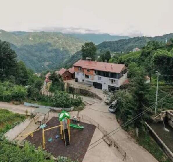 ファミリールーム, Mira Suit Apart