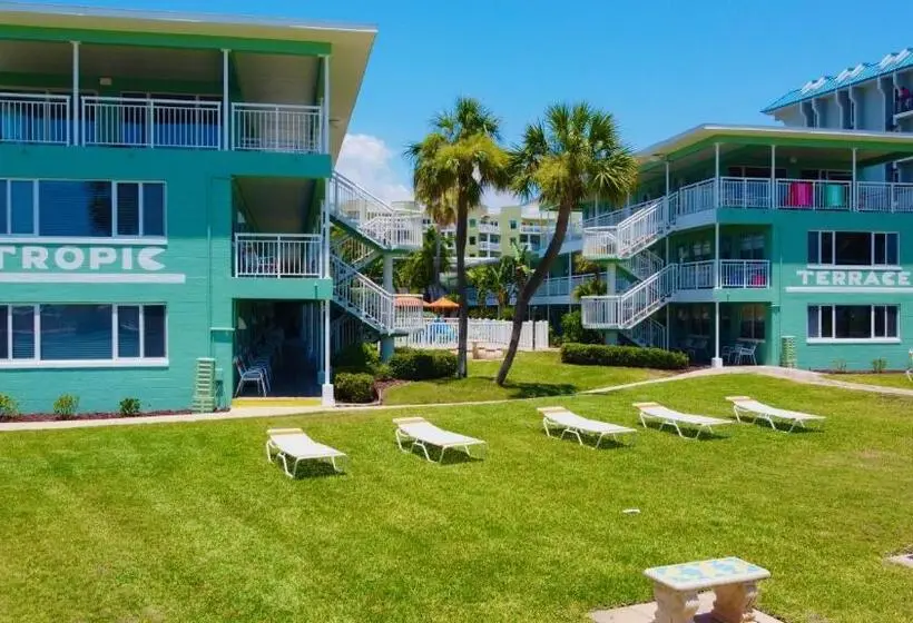 Huoneisto 1 Makuuhuone, Tropic Terrace Suite #45   Beachfront Resort