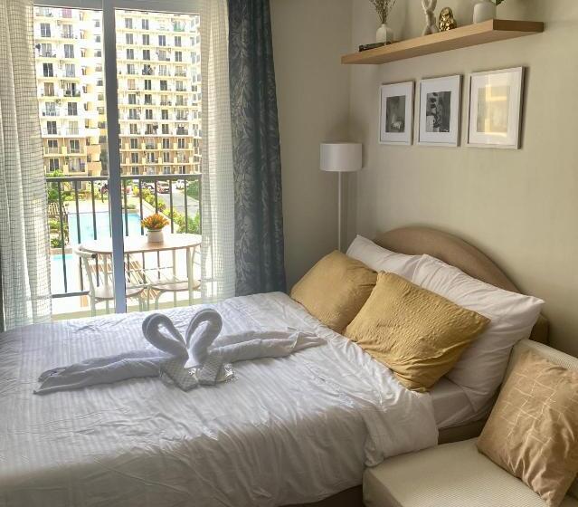 استودیو استاندارد با بالکن, At Cocos Staycation