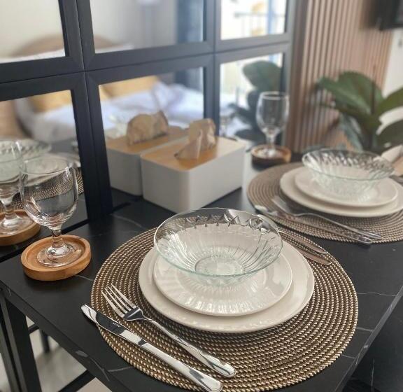 استودیو استاندارد با بالکن, At Cocos Staycation