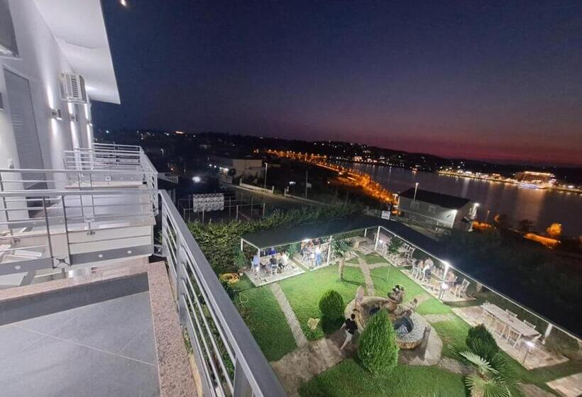 Номер Стандарт с Балконом, Bar Restorant Hotel Rama