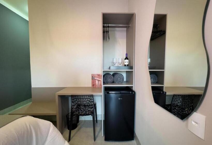 디럭스 룸, Ondara Flat