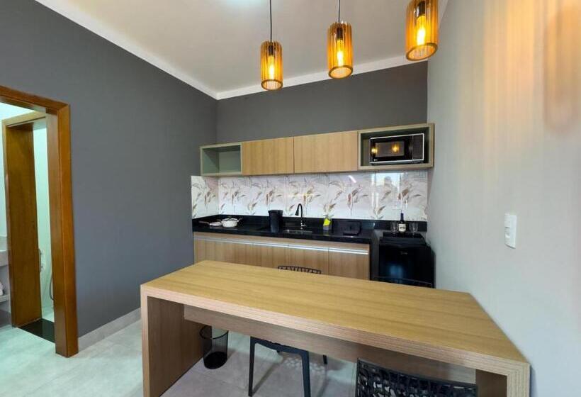 패밀리 룸, Ondara Flat