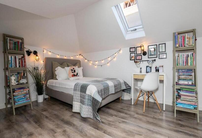 اتاق استاندارد با سرویس بهداشتی مشترک, Villa Ada