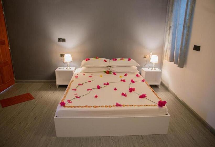 اتاق استاندارد, Velidhoo Inn
