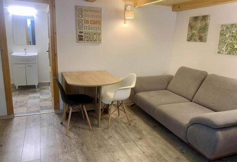 Standardrum, Chic Retreat In The Heart Of The City