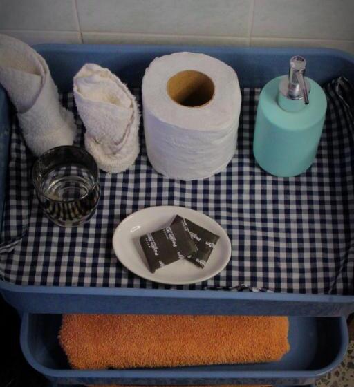 اتاق استاندارد چهار تخته, Rholyn Pura Vida !!