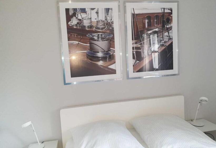 Апартаменты 1 Спальня с Балконом, Störtebeker 16