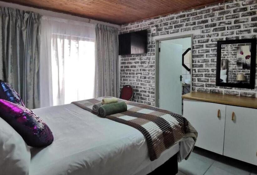 غرفة قياسية, S & S Village 22 On Wattel