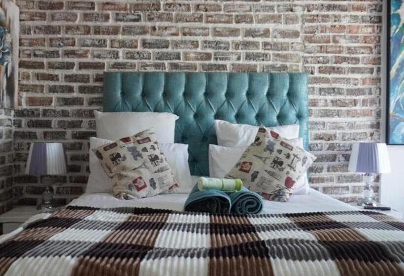 غرفة قياسية, S & S Village 22 On Wattel