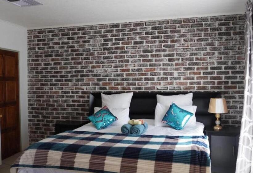 غرفة قياسية سرير كينج, S & S Village 22 On Wattel