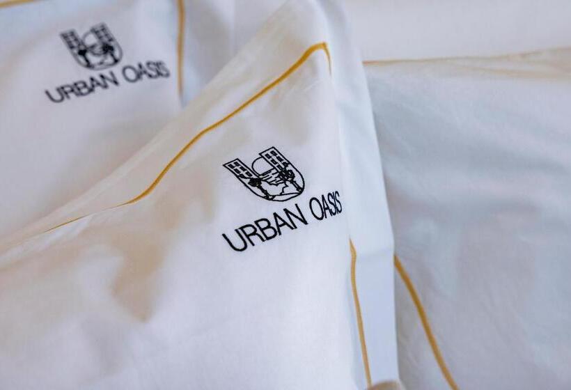 اتاق استاندارد با بالکن, Urban Oasis