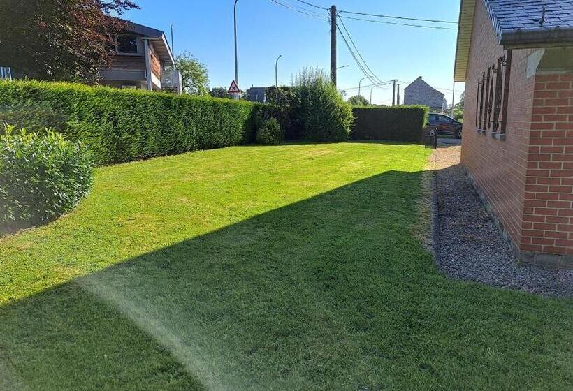 디럭스 룸, Naninne