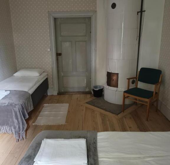 コンフォートトリプルルーム, Kungsgården Bnb