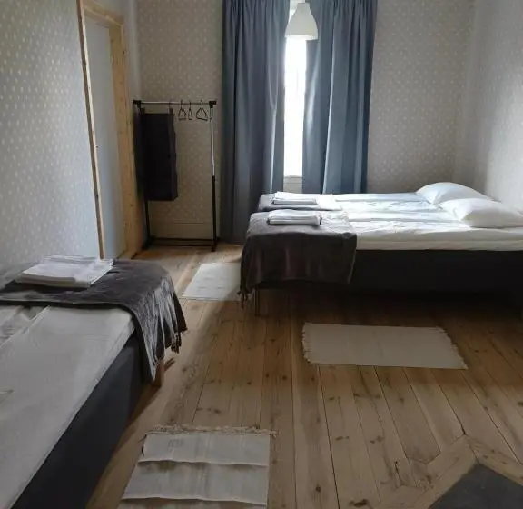 スタンダードトリプルルーム, Kungsgården Bnb
