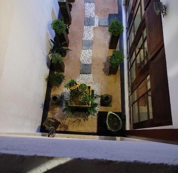 Трехместный Номер Deluxe, Elzangi