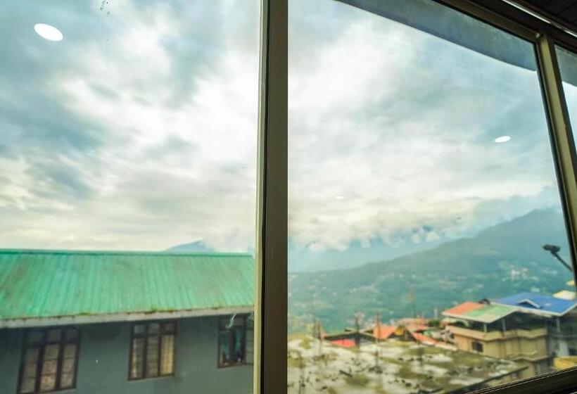 اتاق لوکس, Kinlay By Sucasa Hills Near Mg Marg